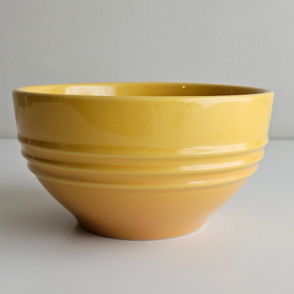 Le Creuset Nectar Yellow Coupe Cereal Bowl Tapered Stoneware 6 Inch DISCONTINUED